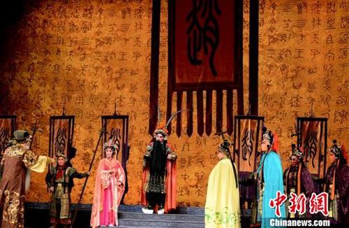 资料图：京剧新编历史剧《赵武灵王》此前在福州凤凰剧院上演。　刘可耕 摄
