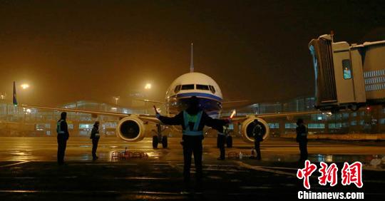63年南航新疆分公司创中国民航安全飞行新纪录