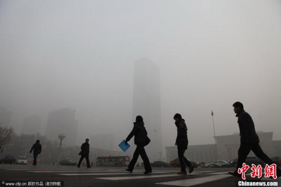 资料图：河北雾霾天气。崔靖 摄 图片来源：CFP视觉中国