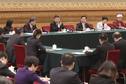 （1）习近平参加广东代表团审议