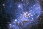 哈勃望远镜拍到“恒星摇篮” 新星被蓝雾包裹