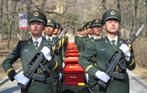 （1）第五批在韩中国人民志愿军烈士遗骸在沈阳安葬