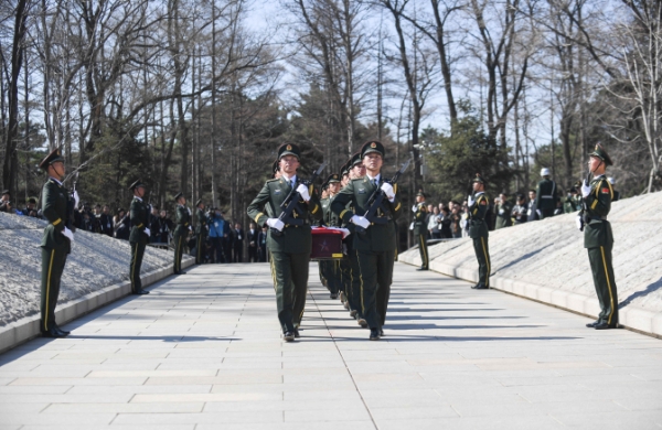 （6）第五批在韩中国人民志愿军烈士遗骸在沈阳安葬