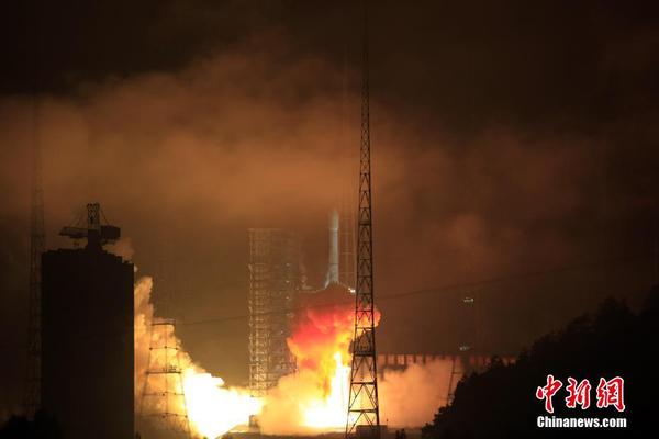 北京时间5月4日0时06分，长征三号乙运载火箭在西昌卫星发射中心发射升空，将亚太6C卫星（APSTAR-6C）成功送入太空预定轨道。亚太6C卫星将服务“一带一路”建设，进一步提升亚太地区卫星通信、广播服务能力。