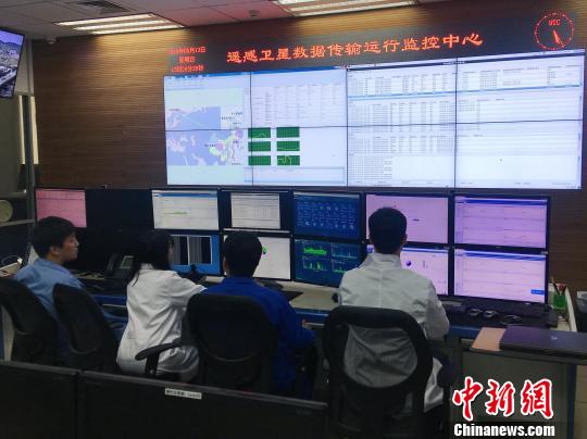 中国遥感卫星地面站北京本部数据传输运行监控中心现场。中科院遥感地球所 供图