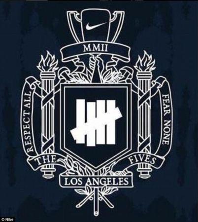 新商标抄袭美国海军学院校徽?耐克发道歉声明