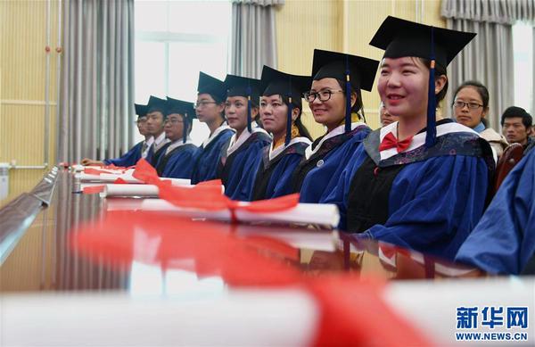 （图文互动）（3）10名藏医学子首次被授予临床医学硕士学位