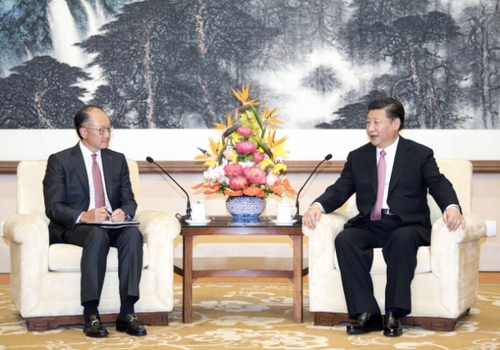 7月16日，国家主席习近平在北京钓鱼台国宾馆会见世界银行行长金墉。