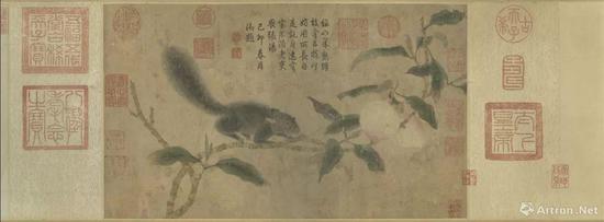 元代钱选《桃枝松鼠》紙本设色 卷26.3x44.3公分，现藏于台北故宫博物院