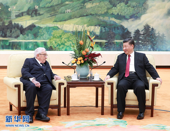 11月8日，国家主席习近平在北京人民大会堂会见美国前国务卿基辛格。 新华社记者 庞兴雷 摄