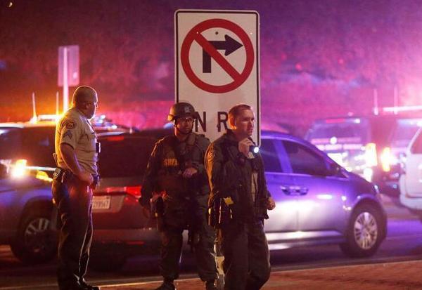 加州一酒吧发生枪击案 致13人死亡2