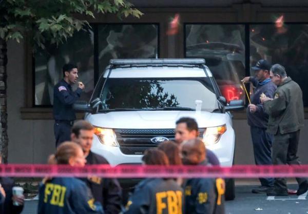 加州一酒吧发生枪击案 致13人死亡3