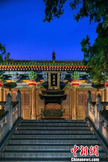 少林寺藏经阁藏有古籍6万多册，包括唐人写经、陀罗尼经等。主办方提供