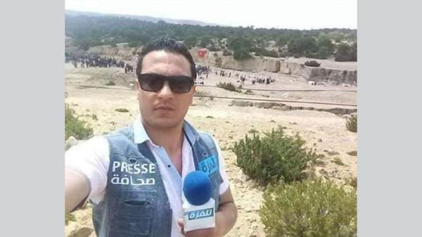 8年无改变 突尼斯记者自焚抗议失业率