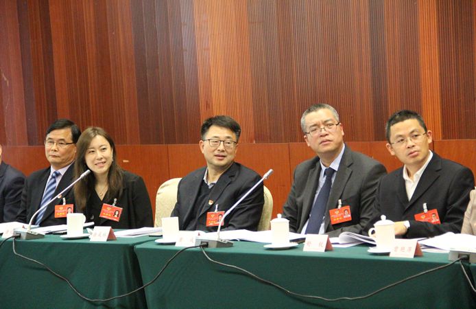 广州市政协委员热议常委会工作报告和提案工作报告