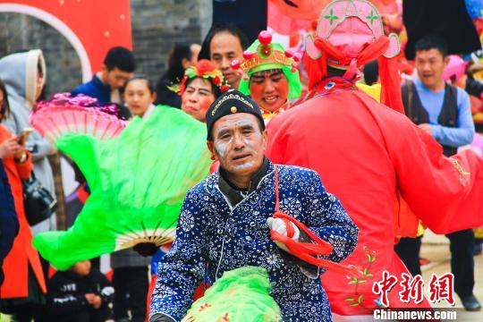 此次“地道中国年”主题活动可分为年俗活动、游乐活动、展示活动三大版块，形式多样，内容丰富，可满足不同年龄段游客的需求。张壁古堡景区供图