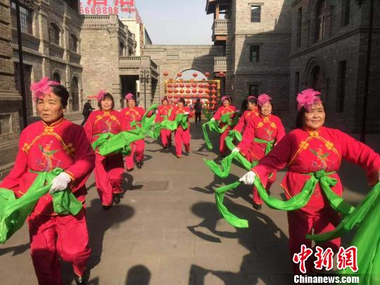 “平遥中国年”活动从2006年开始，至今已举办13届。　胡健 摄