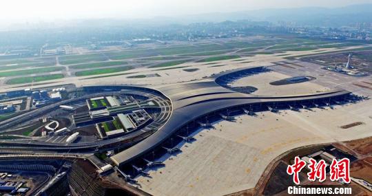 重庆江北国际机场T3A航站楼投用前鸟瞰图。重庆机场集团供图