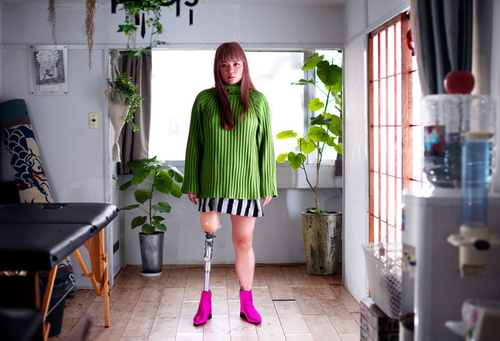 日本假肢女孩成为全球知名模特想做一些独具特色的事情