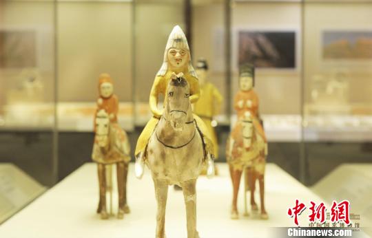 新疆文物精品展亮相国博一览万里同风丝路与共