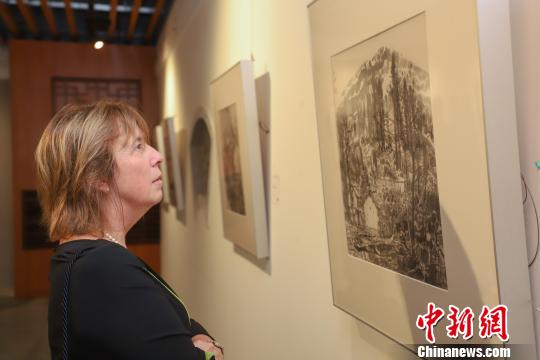 “山与海之间”2019年中国-法国油画邀请展在贵阳开展　
