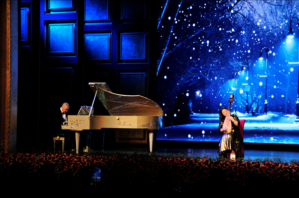 2 刘诗昆、孙颖钢琴琵琶合奏《雪落下的声音》