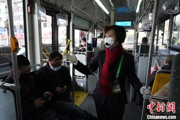 上海公交推出“红色之旅”讲解服务