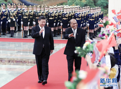 　1月6日，国家主席习近平在北京人民大会堂同基里巴斯总统马茂会谈。这是会谈前，习近平在人民大会堂北大厅为马茂举行欢迎仪式。 新华社记者 丁林 摄