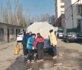山西朔州一中学家属区自来水呈粉色 公安等部门已介入调查
