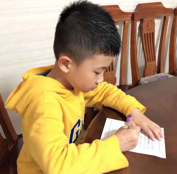 北京倡导中小学生“拿起纸笔·见字如面”