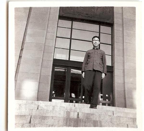 1972年春胡华奉调回京，在中国革命博物馆担任党史顾问。