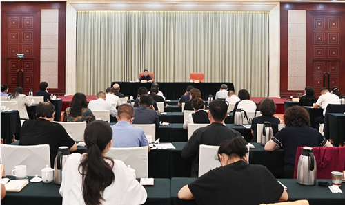 9月17日，省政协举行第十二期“委员讲坛”。（李昂摄）