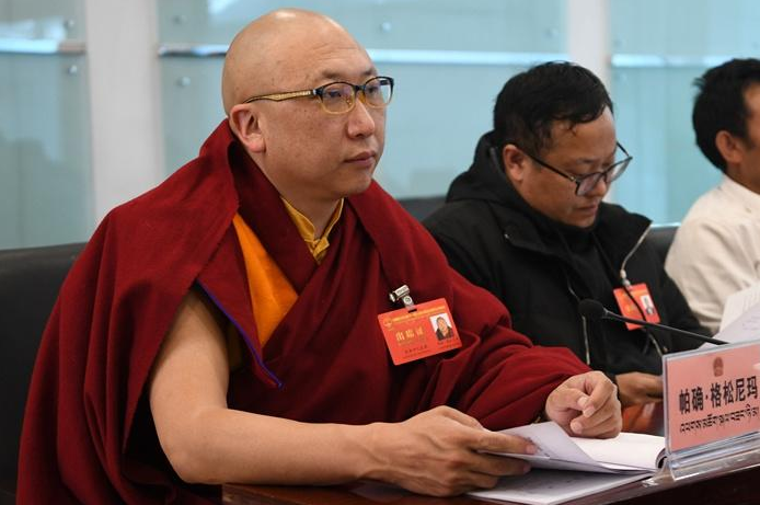 西藏创新寺庙管理：僧人守法持戒、不断提升造诣