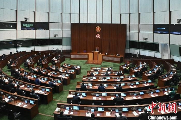 香港立法会议员：立法会首次会议顺畅有序 是良好开端