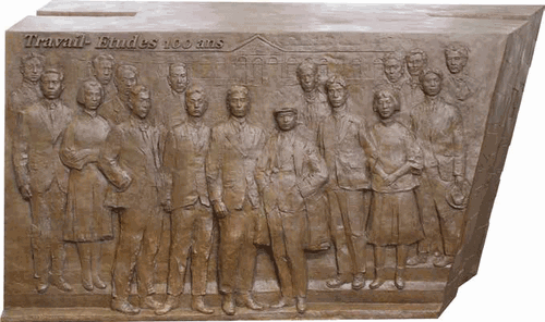 百年丰碑（铸铜）高-290cm-2019-年-立于法国蒙达尔纪---吴为山