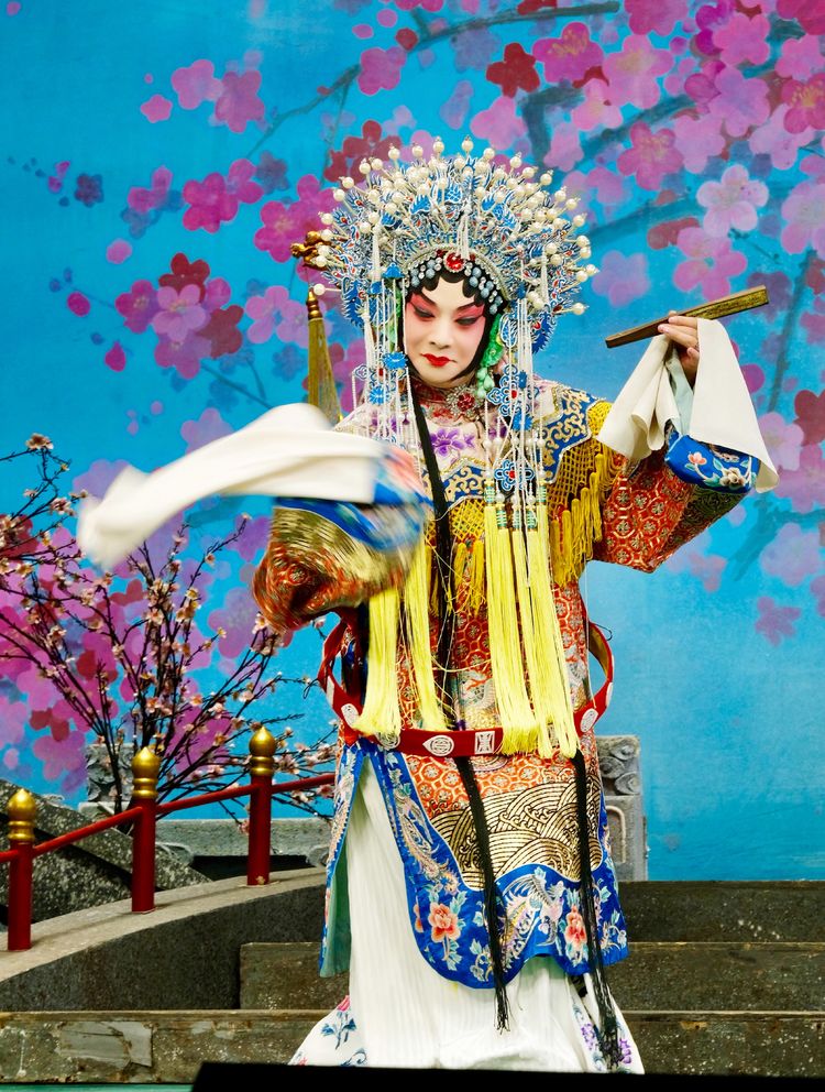 传统文化情牵京台，京剧艺术绽放两岸