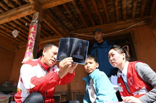 2021年9月，中国红十字基金会开展“国家彩票公益金大病儿童救助项目-青海省贵南县先心病儿童筛查救助行动”。