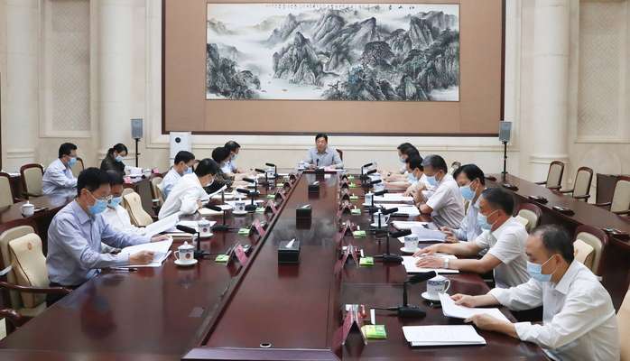  广西壮族自治区政协党组召开扩大会议