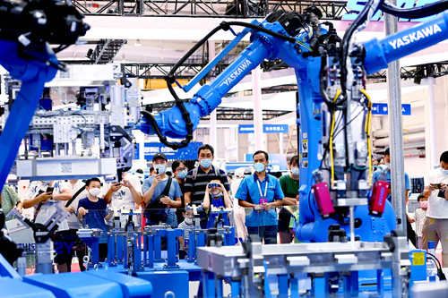 重工业工厂机器人正在进行作业展示(1300516)-20220826093117
