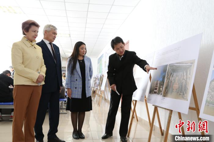 哈萨克斯坦孔子学院举办揭牌十周年和“世界遗产在中国”展览