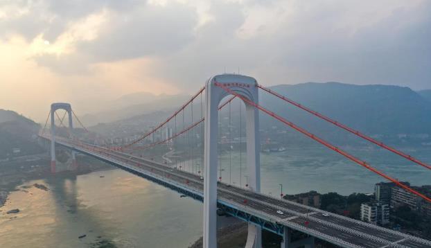 重庆郭家沱长江大桥正式通车