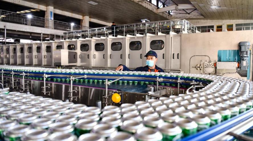 拉萨啤酒新听装生产线投产