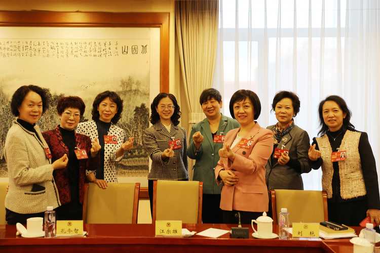 （图片新闻）台湾省籍女委员向海峡对岸的姐(1844987)-20230308090040