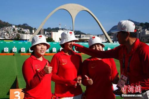 中国女子射箭团体无缘里约四强 选手赛后泪洒