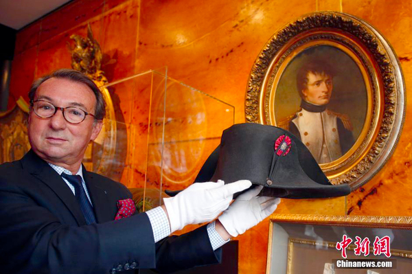拿破仑帽拍出近190万欧元高价5