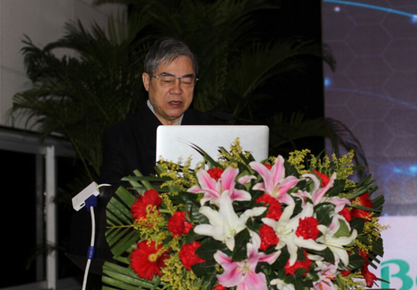 中国互联网协会理事长、中国工程院院士邬贺铨演讲