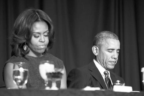 5日，奥巴马夫妇出席全国祈祷早餐会。