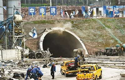 成都一隧道发生爆炸22人受伤-其中1死2重伤3
