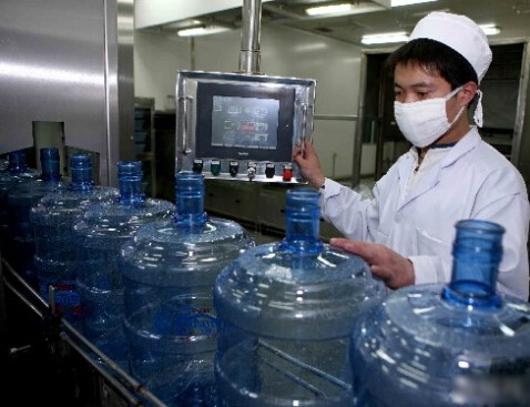 北京桶装水掺假-市面上假水至少占一半2