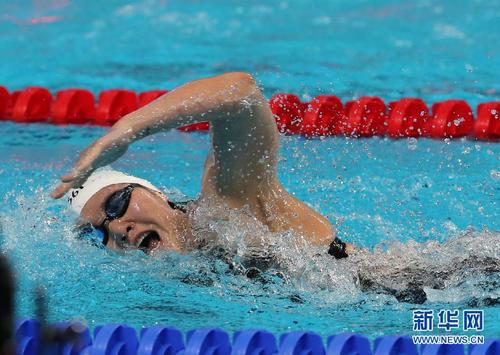 8月3日，中国选手叶诗文在比赛中。当日，在俄罗斯喀山进行的第16届游泳世锦赛女子200米混合泳决赛中，中国选手叶诗文以2分14秒01的成绩获得第八名。新华社记者孟永民摄